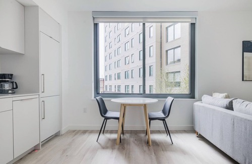 Truxton Circle Apartment | Superb NoMa 1BR w/Pool, Gym, A/C, Pet Area & Spa