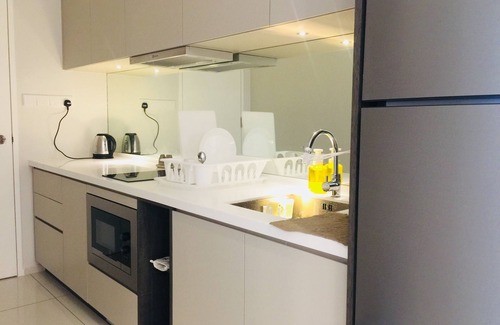 City Centre Apartment | Superb Room 500mMRT KLCC Pavillion Bukit Bintang