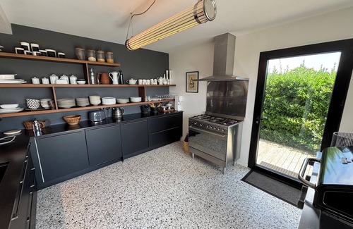 Loctudy Villa | Superb villa for 14 people. Directly on the sea