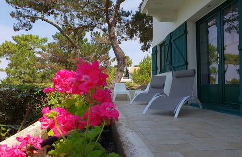 La Teste-de-Buch Villa | Superb Villa Gaume, by the sea, charming property, exceptional surroundings