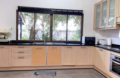 Ban Khlong Haeng Villa | superb Villa with garden