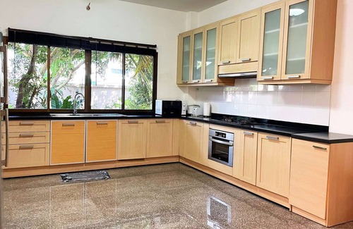 Ban Khlong Haeng Villa | superb Villa with garden