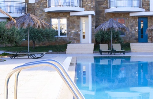 Makry Gialos Villa | Superb Villa with Large Shared Pool