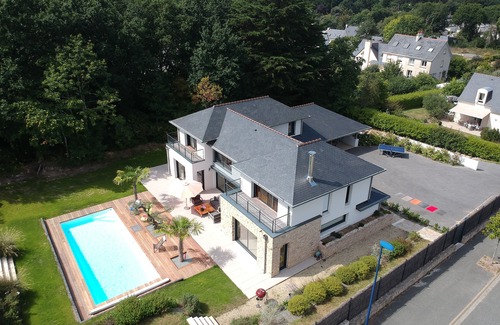 Benodet Villa | Superb villa with pool ideal for family or friends!