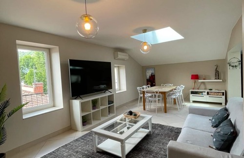 Tain-l'Hermitage Apartment | Superbe Appartement Avec 2 Chambre - 9 Personnes - Parking Privé