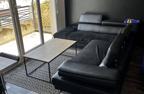 Beaumont-sur-Oise Apartment | Superbe Studio en Résidence Standing à 2 Minutes de Lisle Adam