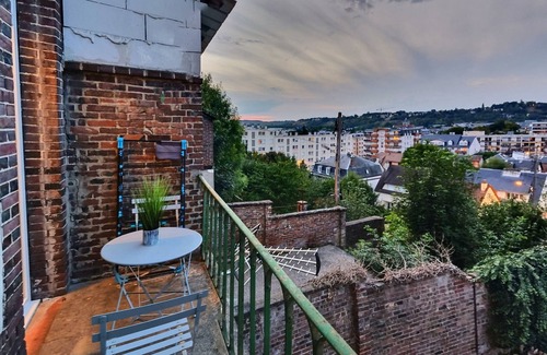 Evreux Apartment | Superbe Studio 2 Face Gare, Wifi Gratuit, Belle Vue sur Ville, Proche Commodités