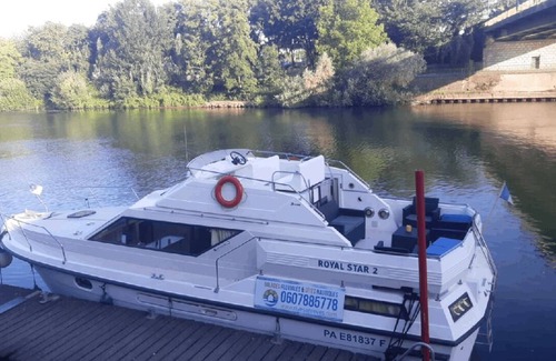 La Ferte-sous-Jouarre Boat Rental | Superbe Vedette de Mer à 45 Minutes de Paris