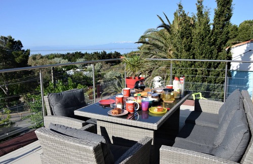 Leucate Apartment | Superbe vue Mer, Étang et Canigou, 3min Plage, Tout Climatisé, Terrasse de 40 m²