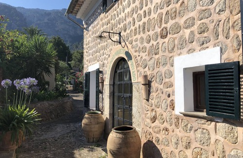 Soller House | Superbly located Soller townhouse with pool, just 6 minutes walk from the square