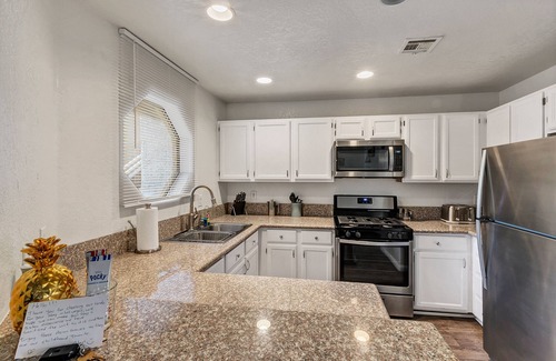 Spring Valley Apartment | Superhost 5 Star⭐ Apartment with 2 Bedrooms