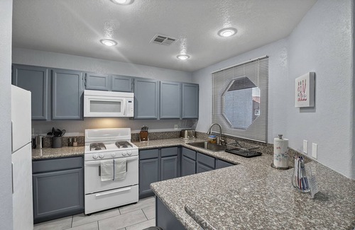 Spring Valley Apartment | Superhost 5 Star ⭐ Service Spacious 1 Bedroom