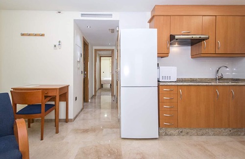 Trinitat Apartment | Superior 2 Bedroom apartment with balcony. VIV 21