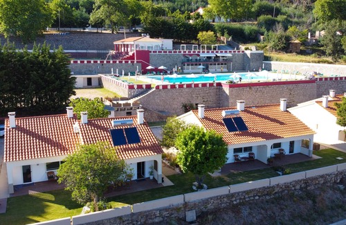 Alpedrinha House | Superior 2 Bedroom Villa with Garden