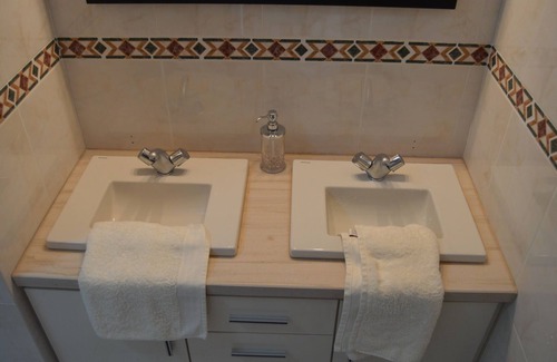 Abra Apartment | Superior 3 bed apartment in remote location to relax & explore Central Portugal