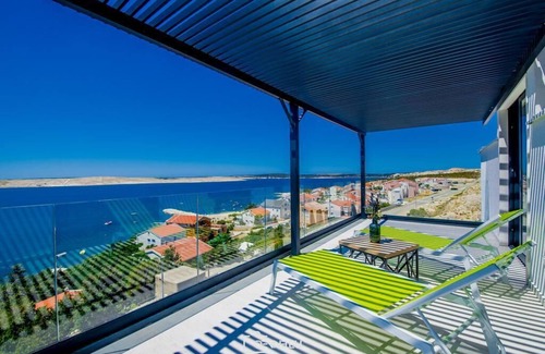 Vidalici Apartment | Superior 4* Suite with Private Jacuzzi & Sea View