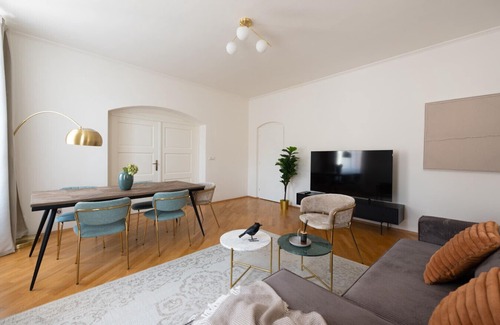 Mala Strana Apartment | Superior 4BDR Apartment Steps from Charles Bridge