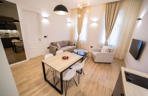 Old Town Apartment | Superior Apartment is stylish and family-friend apartment with best location.