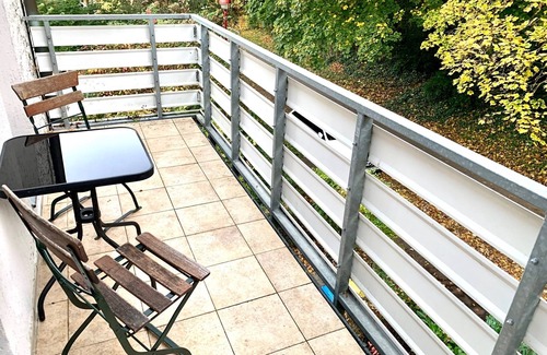 Gehlsdorf Apartment | "Superior Apartment: Luxurious Getaway with Shared Sauna and Garden in Rostock"