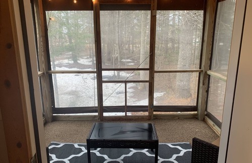 Paradise House | Superior Home - A Cabin in the Woods with SCREENED IN PORCH & Beach Access 🏖