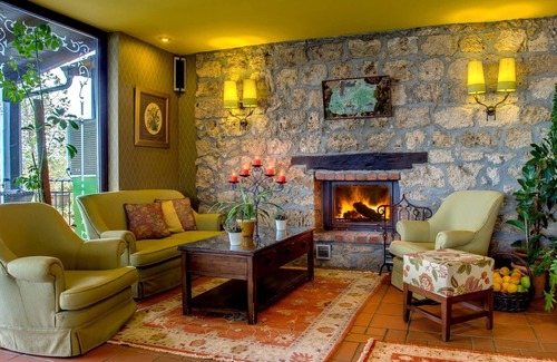 Naousa Condo | Superior Retreat-Esperides Resort Breakfast Included