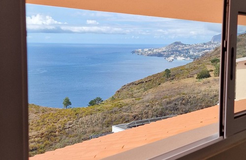 Garajau Apartment | Superior Studio - Verde with Ocean View by Villa-Kasia, 10 minutes from Funchal.