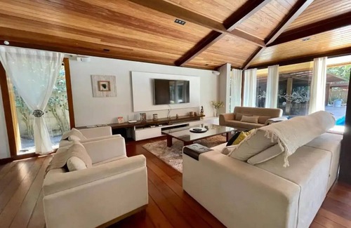 Arraial d'Ajuda House | Superlux House w/Private Pool 150mts from the beach!
