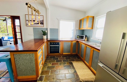 Korora Cottage | Surf Break On Bruxner - Korora (Pet Friendly)