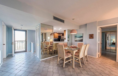 Vanderbilt Beach Apartment | Surf Colony - Vanderbilt Beach - Bayside
