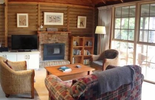 Ocean Grove House | Surf Cottage - Luxury beach getaway