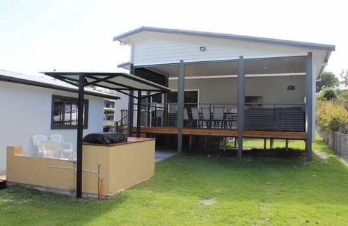 Currarong Cottage | Surf Mist Cottage Currarong - Quiet location just 120 meters to the beach