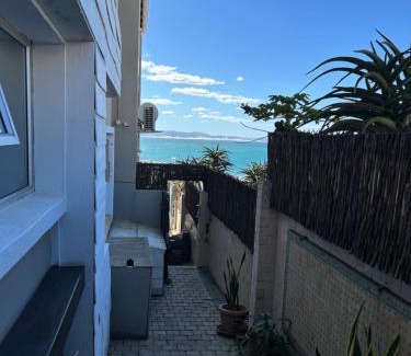 Wavecrest Apartment | Surf View