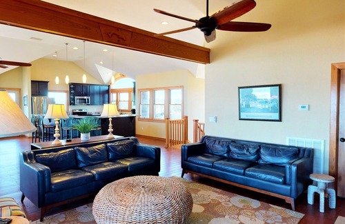 Carova Beach House | SURF VIEWS from this BEAUTIFULLY maintained OCEANFRONT