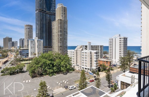 Surfers Paradise Hotel | Surfers Paradise Beach & Ocean View Unit