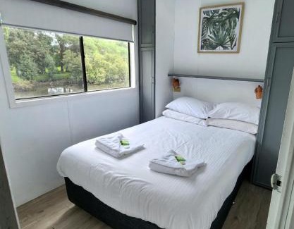 Barrack Point Resort | Surfrider Caravan Park
