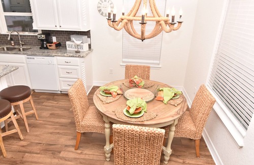 Surfside Beach House | Surfside 3BR Beach BungalowOcean&Bay Views,stepsfromtheOcean! Snow Birds Welcom