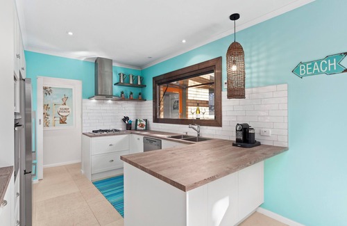 Bellarine Peninsula House | Surfside@Lonnie located in old point Lonsdale
