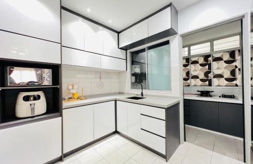 Kampung Pantai Dalam Apartment | Suria Pantai Residency Kuala Lumpur