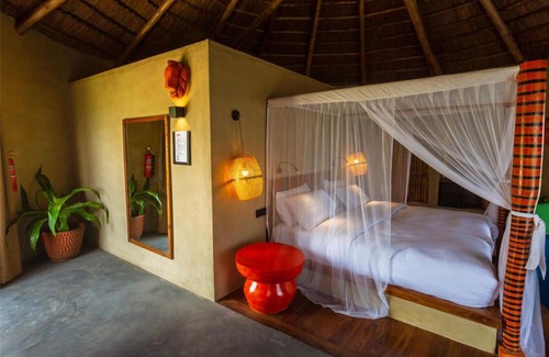 Mto wa Mbu Hotel | Suricata Boma Lodge