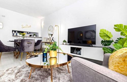 Condado Apartment | SurReal Beach Flat