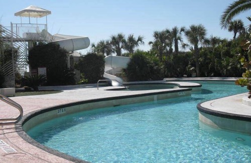 Galveston Condo | Surround view of Galveston seawall and ocean from every room with large balcony