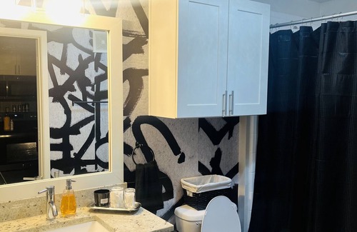 Legacy Town Center North Apartment | Surround yourself with style in this standout studio in Plano TX!