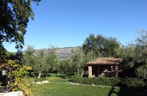 Spigno Saturnia House | Surrounded by greenery 10 minutes from the sea (Malva cottage)