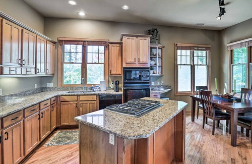 Mountain Air Condo | Surrounded by Nat'l Forest: Condo w/Majestic View
