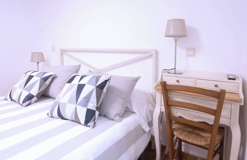 Allin Other | Surrounded by nature with 3 bedrooms, 3 bathrooms, kitchen-dining room and garden & BBQ.