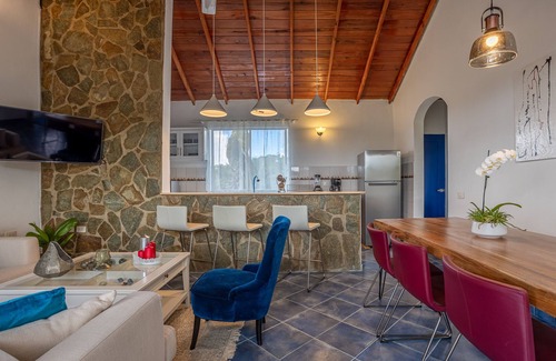 El Centro Condo | surrounded by palms, Rural, Family Friendly, Centric,Comfortable, Moutain view.