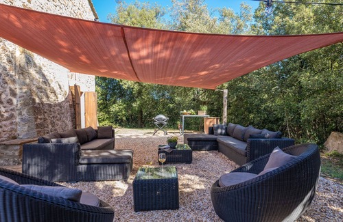 Murlo Villa | Surrounded by the verdant Tuscan countryside, a charming independent villa for 10 with a garden and