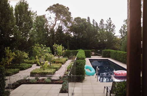 Mount Martha House | Surrounded by trees and minutes to the beach