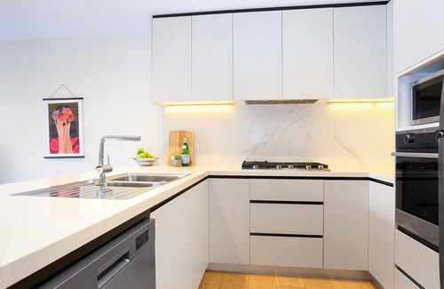 Redfern Apartment | Surry Hills l Two Bedroom l Pet Friendly