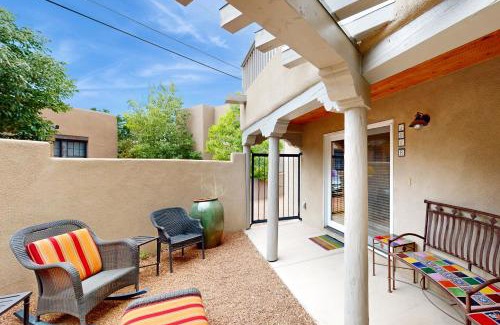 Northeast Santa Fe Apartment | Susan's Hideaway Unit B